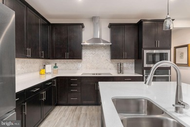 Nestled in the prestigious Hopyard Farm community, this - photo 25