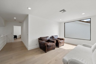 Modern residence in the most perfect setting offering iconic - photo 39