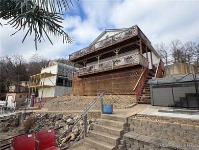 Lake of the Ozarks Home For Sale in Barnett Missouri