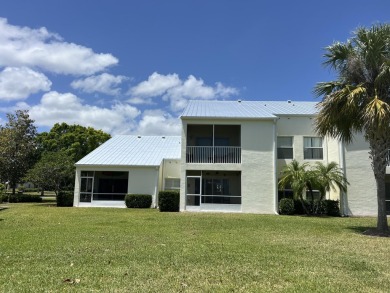Lake Condo For Sale in Fort Pierce, Florida