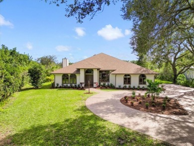 (private lake, pond, creek) Home For Sale in Palm City Florida