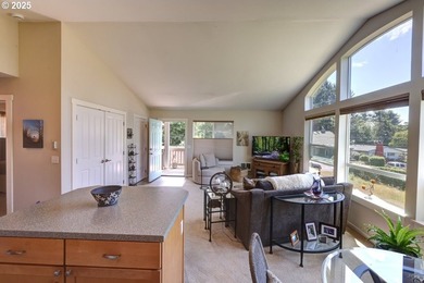 Great Opportunity to own this cozy, well maintained home with - photo 33