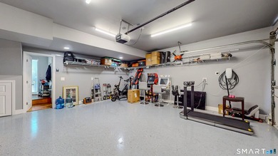 Beautifully updated 3-bedroom, 2-bath townhouse in the heart of - photo 8