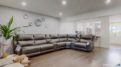 Beautifully updated 3-bedroom, 2-bath townhouse in the heart of - photo 10