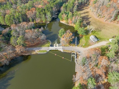 Over 4 wooded acres and 200ft of frontage on the Three - photo 11