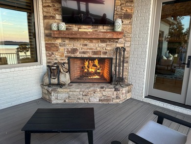 Welcome to Eagle Shore Estate, where luxury meets recreation on - photo 14