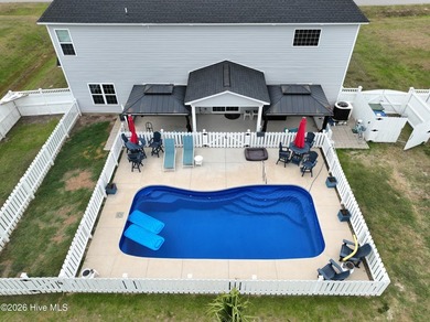 Step into this luxurious 4 bedroom , 3 full and 1 half bath - photo 3