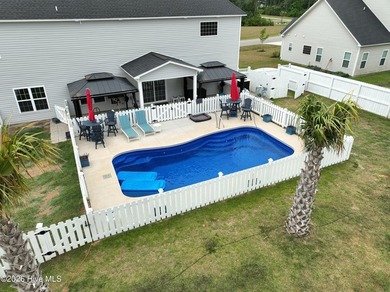 Step into this luxurious 4 bedroom , 3 full and 1 half bath - photo 5