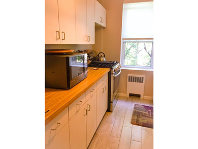 Exclusive New to Market 1-Bedroom Co-op with Parking - photo 7