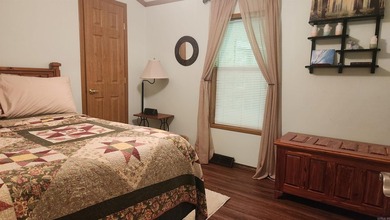 3 bedroom 2 bath with 1764 sq ft living space. Built in 1998 - photo 42