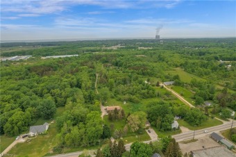 (private lake) Acreage For Sale in Perry Ohio