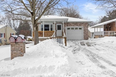 Lovely 2 bedroom, 1 bath ranch in Wadsworth with newly carpeted