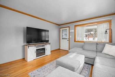 Lovely 2 bedroom, 1 bath ranch in Wadsworth with newly carpeted