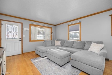 Lovely 2 bedroom, 1 bath ranch in Wadsworth with newly carpeted