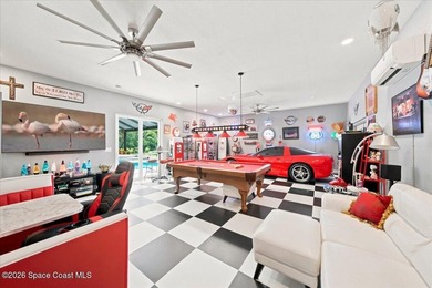There are homes you tour... And there are homes you discover - photo 3