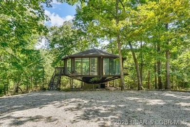 Lake of the Ozarks Home For Sale in Four Seasons Missouri