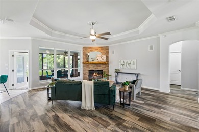 Enjoy the best of lakeside living with the convenience of a - photo 5