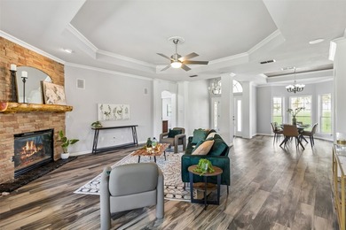 Enjoy the best of lakeside living with the convenience of a - photo 6