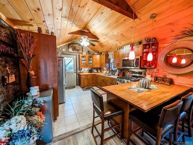 Welcome to this cozy and affordable 2-bedroom, 1-bathroom home - photo 7