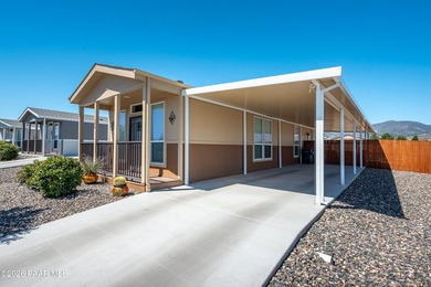 Welcome to Verde Ranch Estates, a gated all-ages community - photo 4