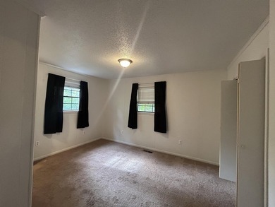 3 Bedroom 2.5 bath home sets on a private and quiet lot in - photo 15
