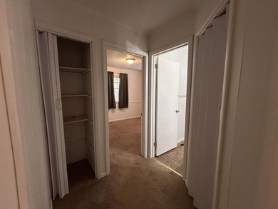 3 Bedroom 2.5 bath home sets on a private and quiet lot in - photo 18