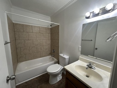 3 Bedroom 2.5 bath home sets on a private and quiet lot in - photo 19