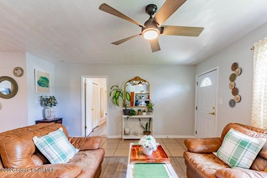 Escape the ordinary! This move-in-ready 4-bedroom, 2-bath home - photo 6