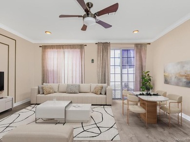 Beautiful MOVE IN READY 3 Bedroom 2 Bath townhouse/condo - photo 3