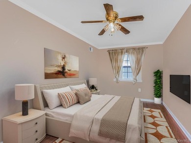Beautiful MOVE IN READY 3 Bedroom 2 Bath townhouse/condo - photo 9