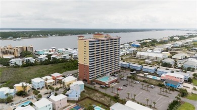 Welcome to Sanibel, where coastal luxury and convenience meet in - photo 20