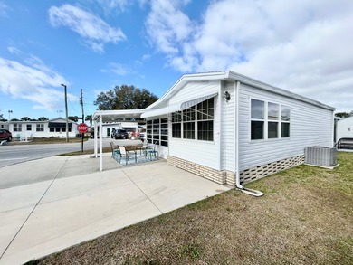 This beautifully maintained one-bedroom, one-bath mobile home - photo 22