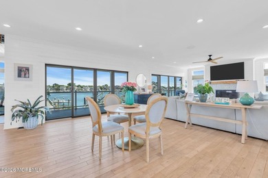 An Extraordinary Waterfront Estate with Panoramic Views and - photo 11
