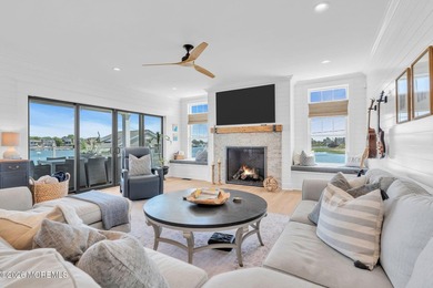 An Extraordinary Waterfront Estate with Panoramic Views and - photo 15
