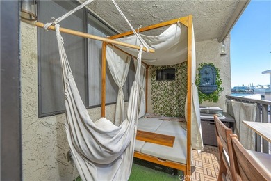 Immerse yourself in the delightful charm of this stunning - photo 30