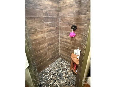 If a quality mountain home, at a reasonable price, is what - photo 34