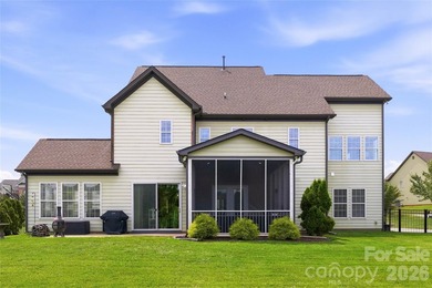 Freshly painted and beautifully maintained, this Weddington - photo 38