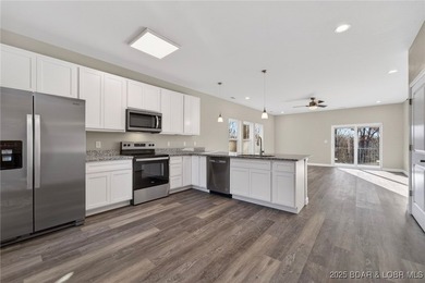 Welcome to your brand-new, move-in-ready home in Four Seasons - photo 4
