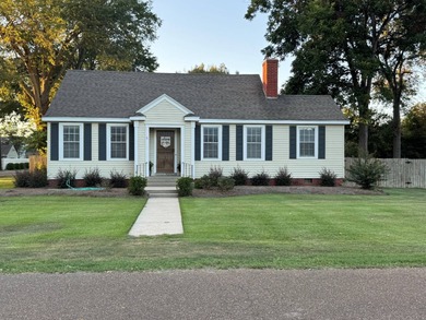 Yazoo River Home For Sale in Greenwood Mississippi