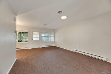 Move right into this beautifully maintained two-bedroom - photo 12