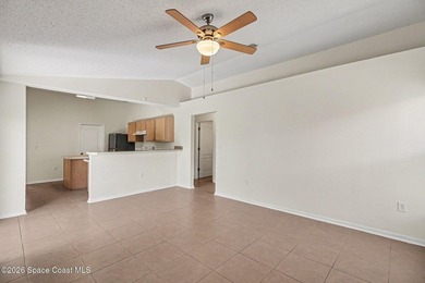 Fantastic beach side charmer, just a stone's throw to the ocean - photo 6