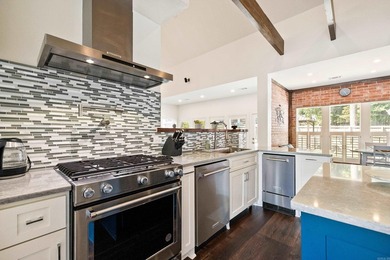 Welcome to this beautifully updated 3-bedroom, 2-bath home - photo 25
