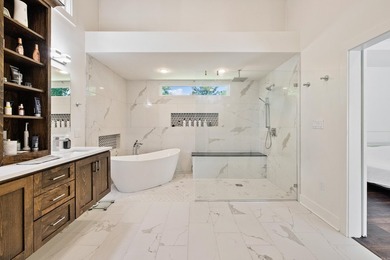 Welcome to this beautifully updated 3-bedroom, 2-bath home - photo 31