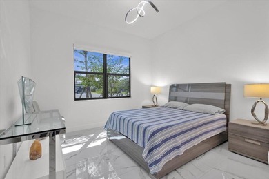 Beautifully upgraded 2025 Bellagio model in the highly - photo 38