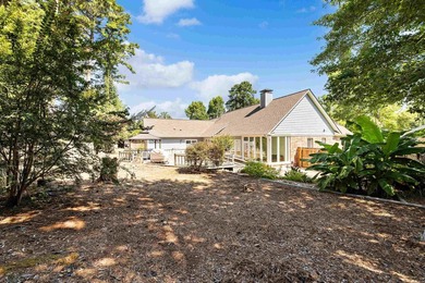 Welcome to this beautifully updated 3-bedroom, 2-bath home - photo 46