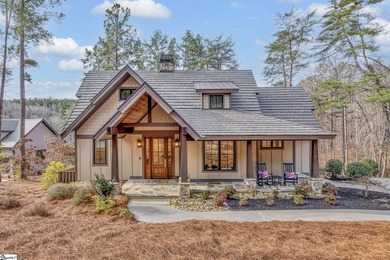 Lake Keowee Home For Sale in Sunset South Carolina