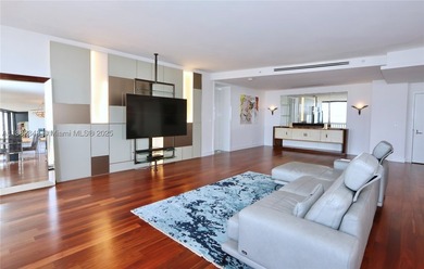 BEAUTIFUL PENTHOUSE RESIDENCE. UNOBSTRUCTED OCEAN, INTRACOASTAL - photo 4