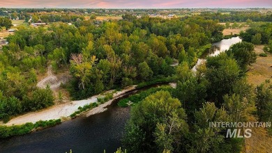 An opportunity like no other - over 50 acres, perfectly - photo 5