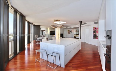 BEAUTIFUL PENTHOUSE RESIDENCE. UNOBSTRUCTED OCEAN, INTRACOASTAL - photo 10