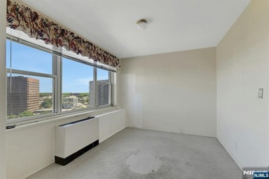 Contact Debra Jacobs or Halley Natkin Coldwell Banker Fort Lee - photo 19